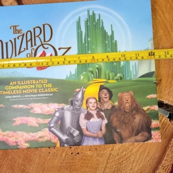 Wizard of Oz Behind the Scenes Book - Picture 13 of 14